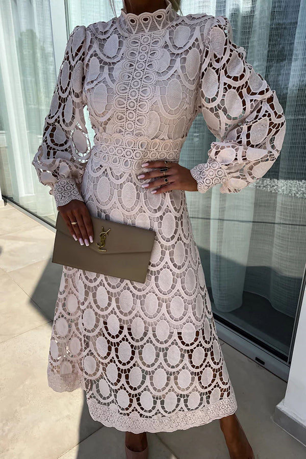 Caelira™ - Midi Dress