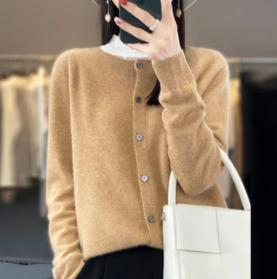 Anji™ - Warm Cardigan
